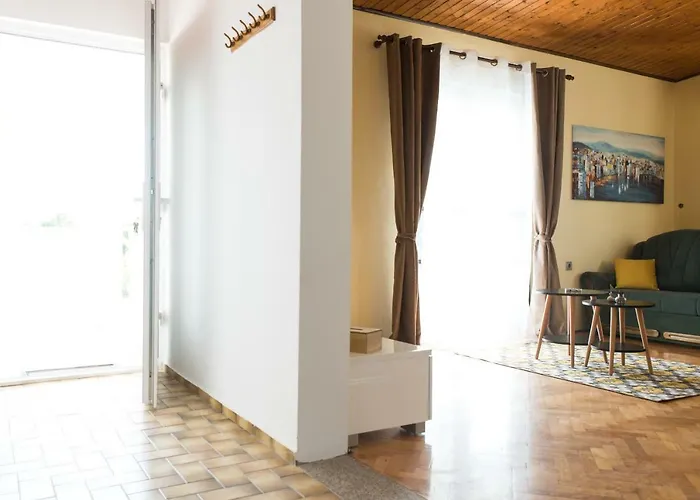 Nava Villa